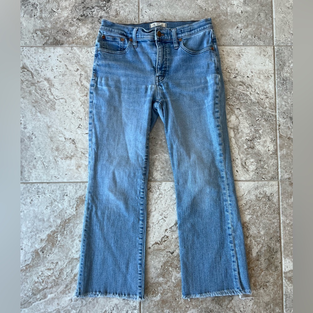 Madewell Mid-Rise Kick Out Crop Jeans w/ Raw Hem, Cherryville Blue Wash, 28